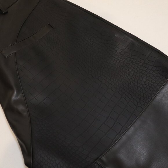 Maniere De Voir Womens Vegan Leather Croc Embossed Lace Up Pants Size 12 NWT - Picture 13 of 13